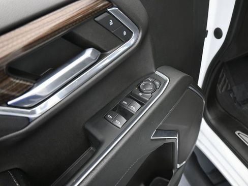 Used 2023 Chevrolet Silverado 1500 RST w/ Redline Edition image 13