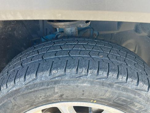 Used 2015 Jeep Renegade Latitude w/ Popular Equipment Group image 6