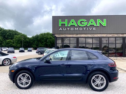Used 2017 Porsche Macan AWD/4WD image 1