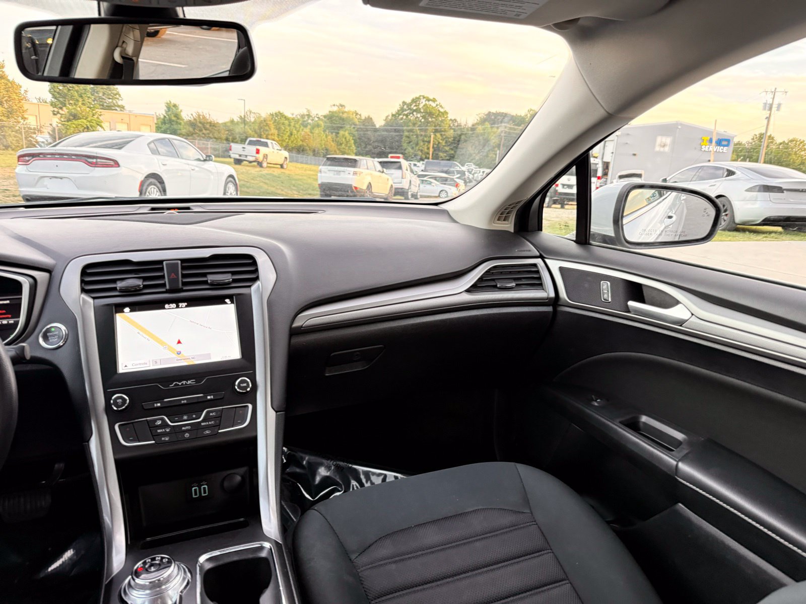 Used 2019 Ford Fusion SE FWD image 22