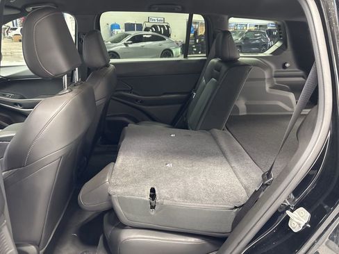 New 2026 Jeep Cherokee Limited AWD/4WD image 32
