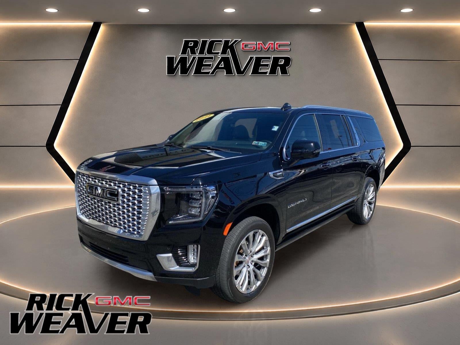 Used 2021 GMC Yukon XL Denali w/ Denali Ultimate Package AWD/4WD image 1