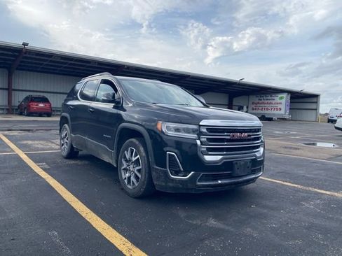 Used 2023 GMC Acadia SLT image 2