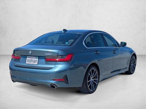 Used 2021 BMW 330i Sedan w/ Convenience Package RWD image 5