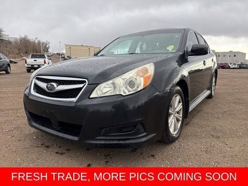 Used 2010 Subaru Legacy 2.5i Premium image 1