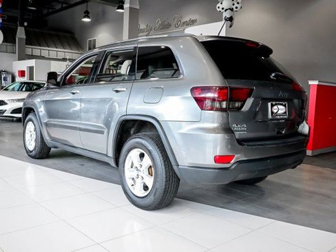 Used 2012 Jeep Grand Cherokee Laredo w/ Laredo E Group AWD/4WD image 7