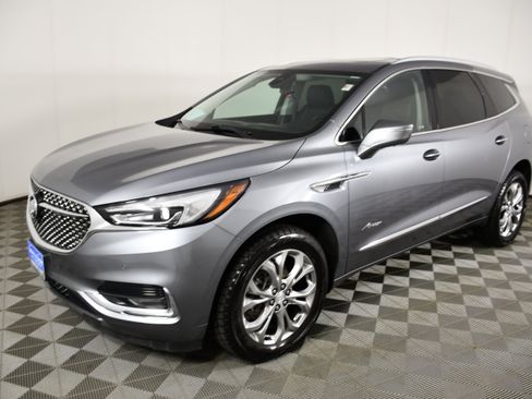 Used 2021 Buick Enclave Avenir w/ Avenir Technology Package AWD/4WD image 10