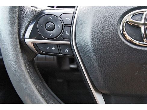 Used 2022 Toyota Camry LE image 15