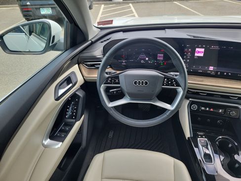 Used 2025 Audi Q5 Premium AWD/4WD image 19