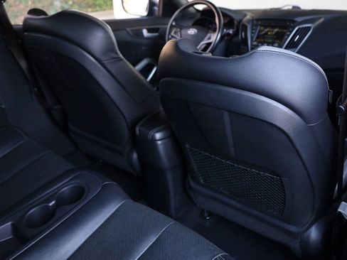 Used 2016 Hyundai Veloster Turbo image 19