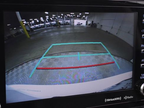 Used 2022 Toyota Highlander XLE image 30