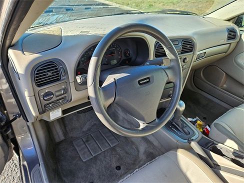 Used 2004 Volvo S40 image 15