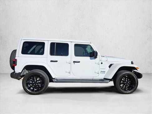 Used 2022 Jeep Wrangler Unlimited Sahara w/ Cold Weather Group image 4