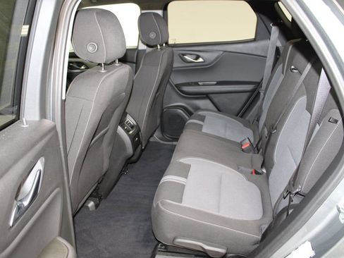 Used 2025 Chevrolet Blazer LT image 23