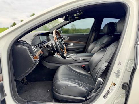 Used 2016 Mercedes-Benz S 550 Sedan image 20