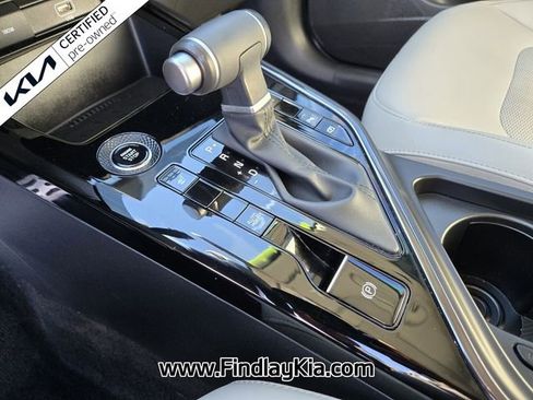 Certified 2025 Kia Niro EX Touring image 25