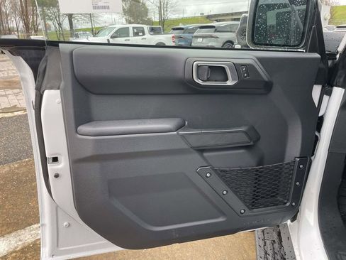 New 2026 Ford Bronco Outer Banks w/ Sasquatch Package image 15