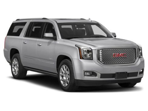 Used 2015 GMC Yukon XL Denali w/ Open Road Package AWD/4WD image 9