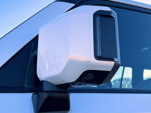 Used 2024 Lexus GX 550 w/ Accessory Package (Z1) image 13