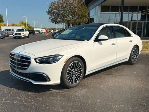 New 2026 Mercedes-Benz S 580 4MATIC Sedan image 3