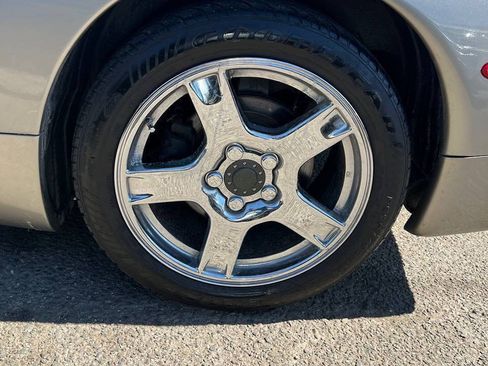 Used 1998 Chevrolet Corvette Coupe w/ Memory Pkg RWD image 37