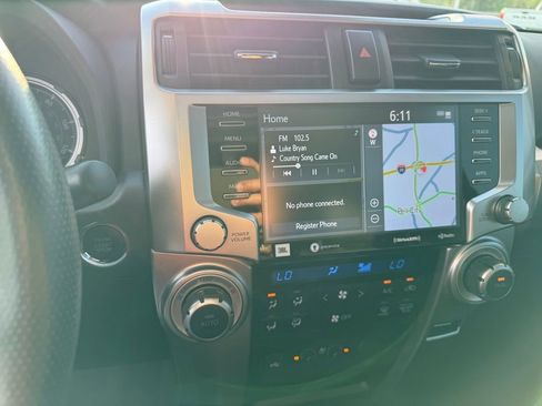 Used 2020 Toyota 4Runner Limited AWD/4WD image 16