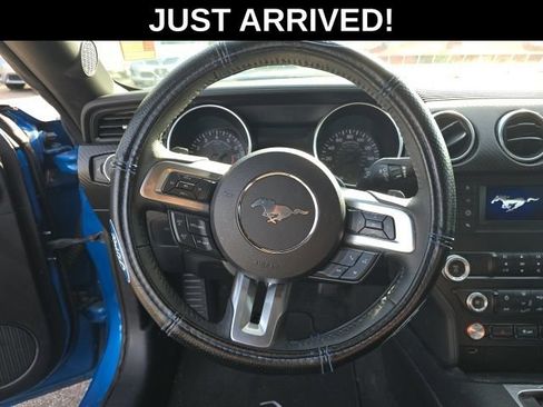 Used 2019 Ford Mustang Coupe RWD image 8