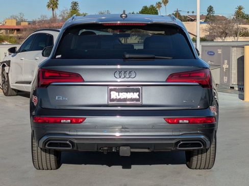 Used 2024 Audi Q5 e Premium Plus w/ Premium Plus Package image 5