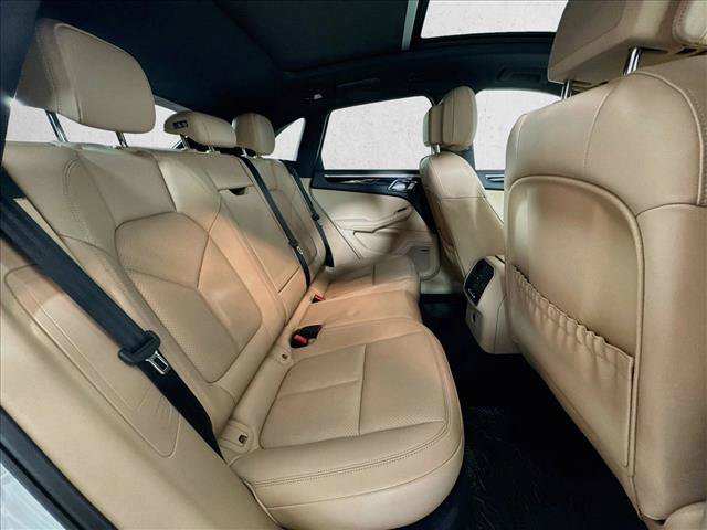 Certified 2026 Porsche Macan Turbo AWD/4WD image 24