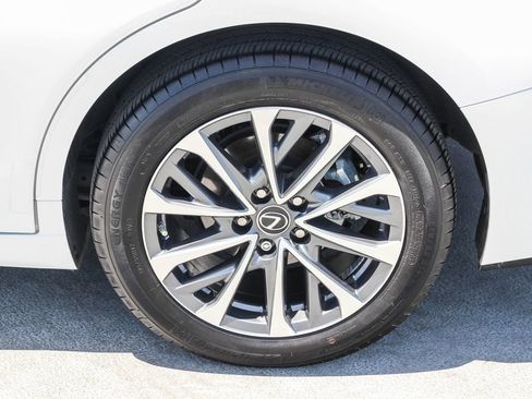 Certified 2023 Lexus ES 350 w/ Accessory Package (Z2) FWD image 12