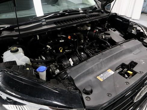 Certified 2022 Ford Edge SE w/ Black Appearance Package image 15