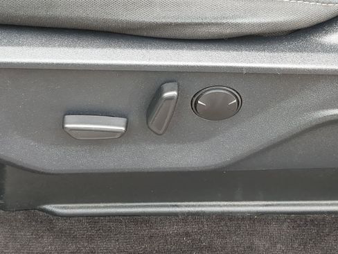 Certified 2022 Ford F150 XLT w/ Equipment Group 302A High image 23