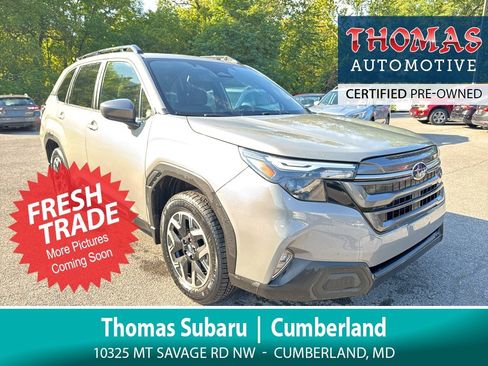 Certified 2025 Subaru Forester Premium AWD/4WD image 1