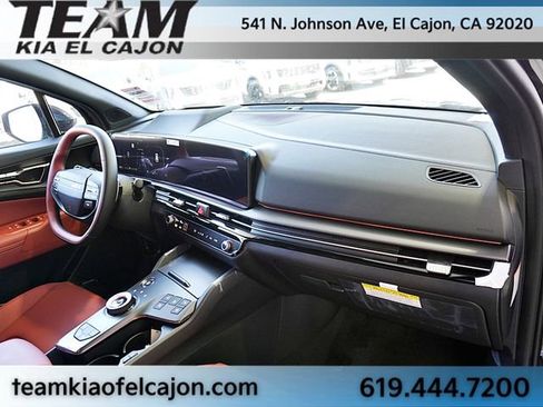 New 2026 Kia Sportage SX Prestige AWD/4WD image 11