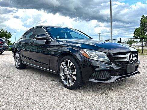 Used 2016 Mercedes-Benz C 300 4MATIC Sedan image 3