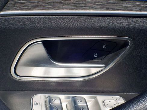 Used 2021 Mercedes-Benz GLE 350 4MATIC image 35