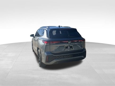 New 2026 Volkswagen Tiguan SE R-Line FWD image 4