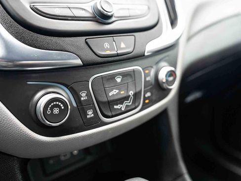 Used 2024 Chevrolet Equinox LS w/ Driver Confidence II Package FWD image 20