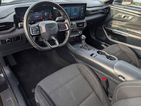 Used 2024 Ford Mustang Coupe image 11