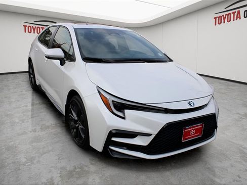 Certified 2024 Toyota Corolla SE image 7
