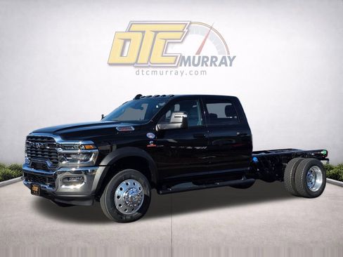 New 2026 RAM 5500 Tradesman w/ Chrome Appearance Group AWD/4WD image 2