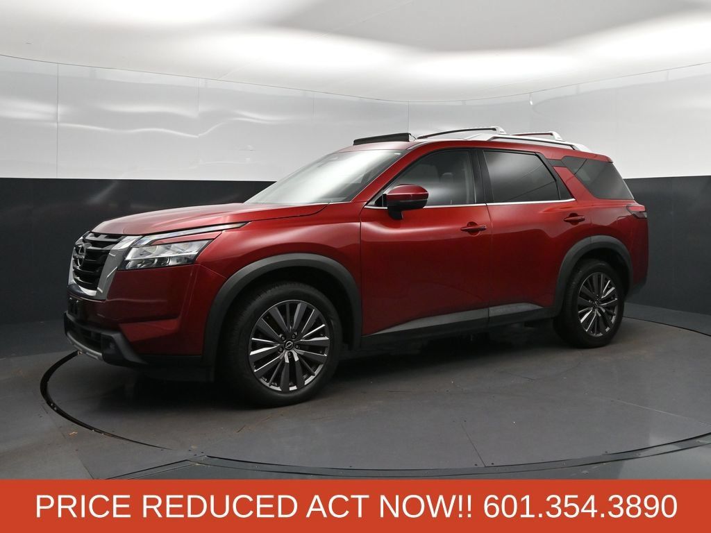 Used 2023 Nissan Pathfinder SL w/ SL Premium Package FWD image 3