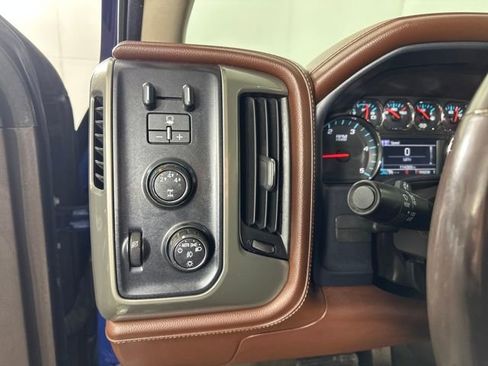 Used 2016 Chevrolet Silverado 2500 High Country w/ Duramax Plus Package image 19