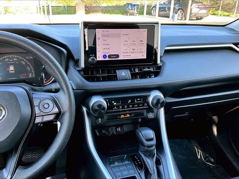 Used 2024 Toyota RAV4 LE image 6