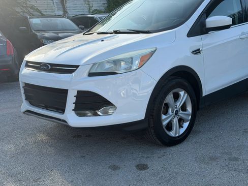 Used 2016 Ford Escape SE w/ Equipment Group 201A FWD image 6