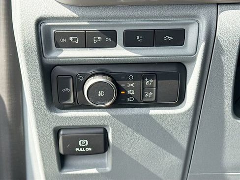 Certified 2021 Ford F150 XLT w/ Equipment Group 302A High image 12