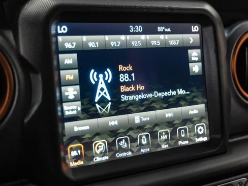 Used 2021 Jeep Gladiator Mojave AWD/4WD image 34