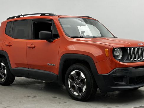 Used 2016 Jeep Renegade Sport w/ Power & Air Group image 3