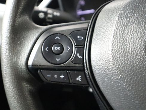 Used 2023 Toyota Corolla LE image 34