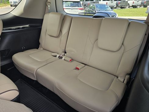 Certified 2024 Nissan Armada Platinum w/ Captain's Chairs Package AWD/4WD image 12
